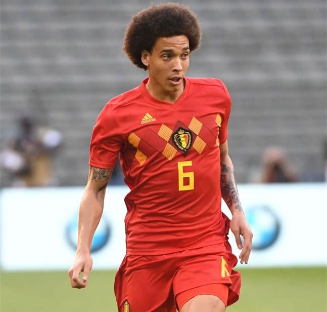 加时末段那不勒斯调整名单以备亚冠；手感冰凉环节打磨；管理层满意；阵容厚度经受考验的简单介绍